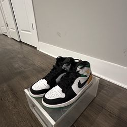 Size 8 - Jordan Air Retro 1 Mid