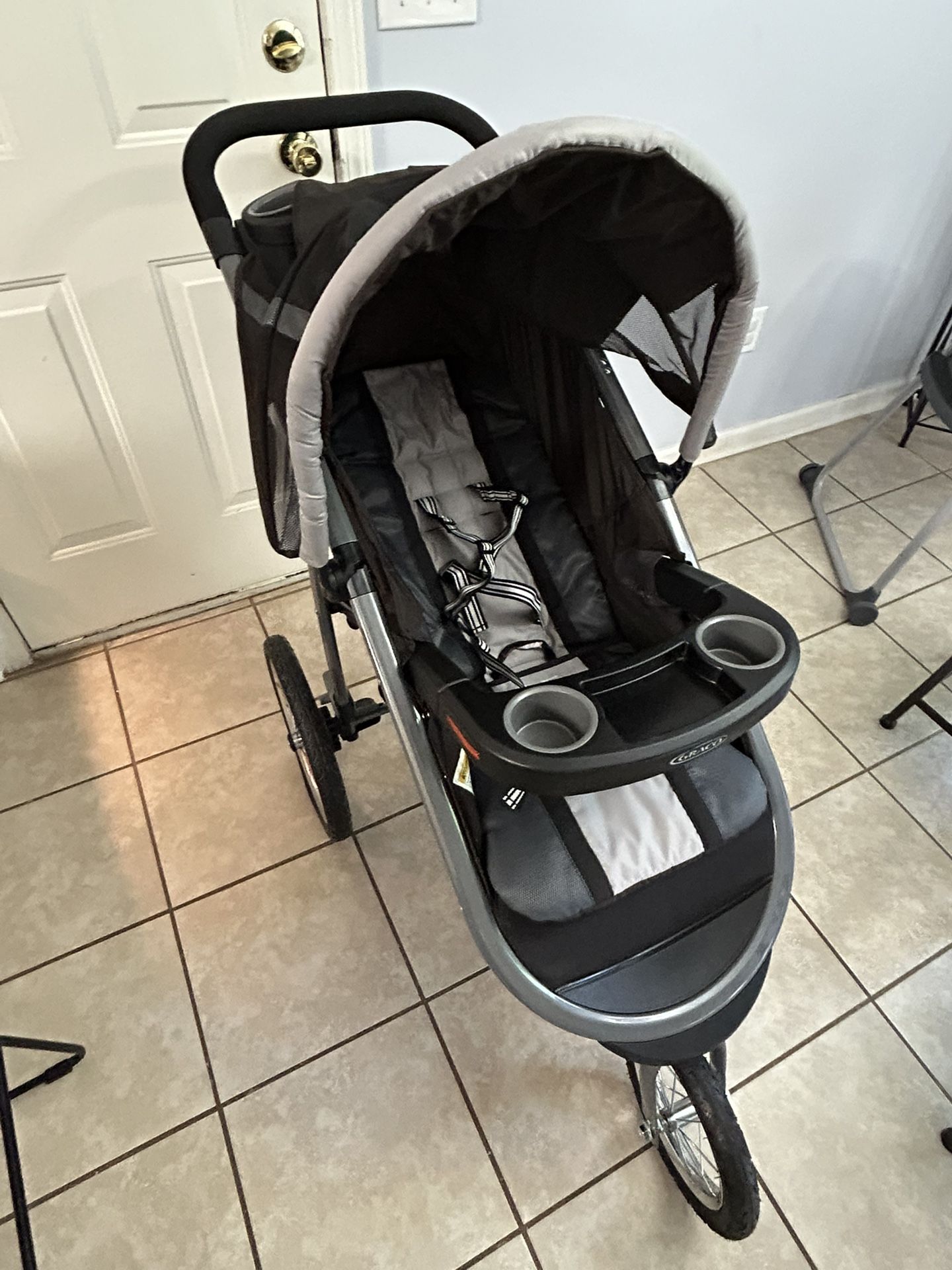 Graco Jogger Stroller And Car Seat Combo