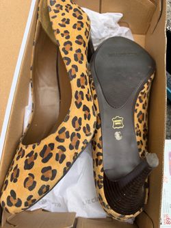 Liz Claiborne Leopard Print Suede Heels