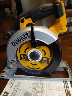 20v Dewalt circular saw Only Tool new