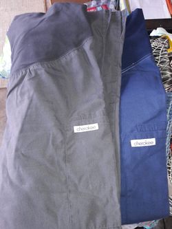 Maternity Scrubs size S pettite