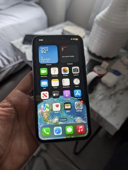 iPhone 11 64 GB iCloud Unlocked T Mobile