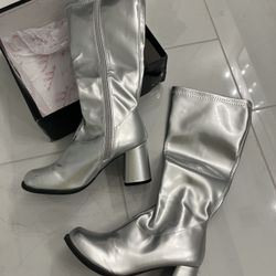 Silver Go Go Boots Size 7