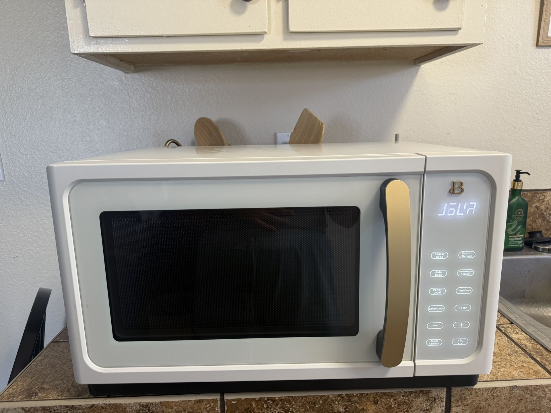 Beautiful Microwave White