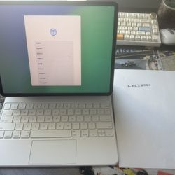 13” iPad Air With Apple Magic Keyboard