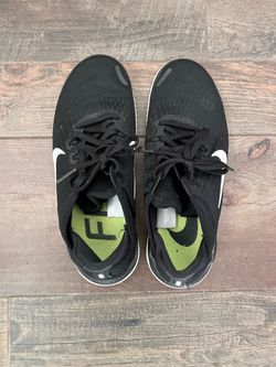 Nike Free RN Women’s Running Shoes – Black/White – Size 8