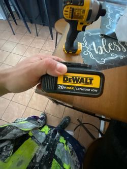 20v dewalt impact  w/o 20v battery !