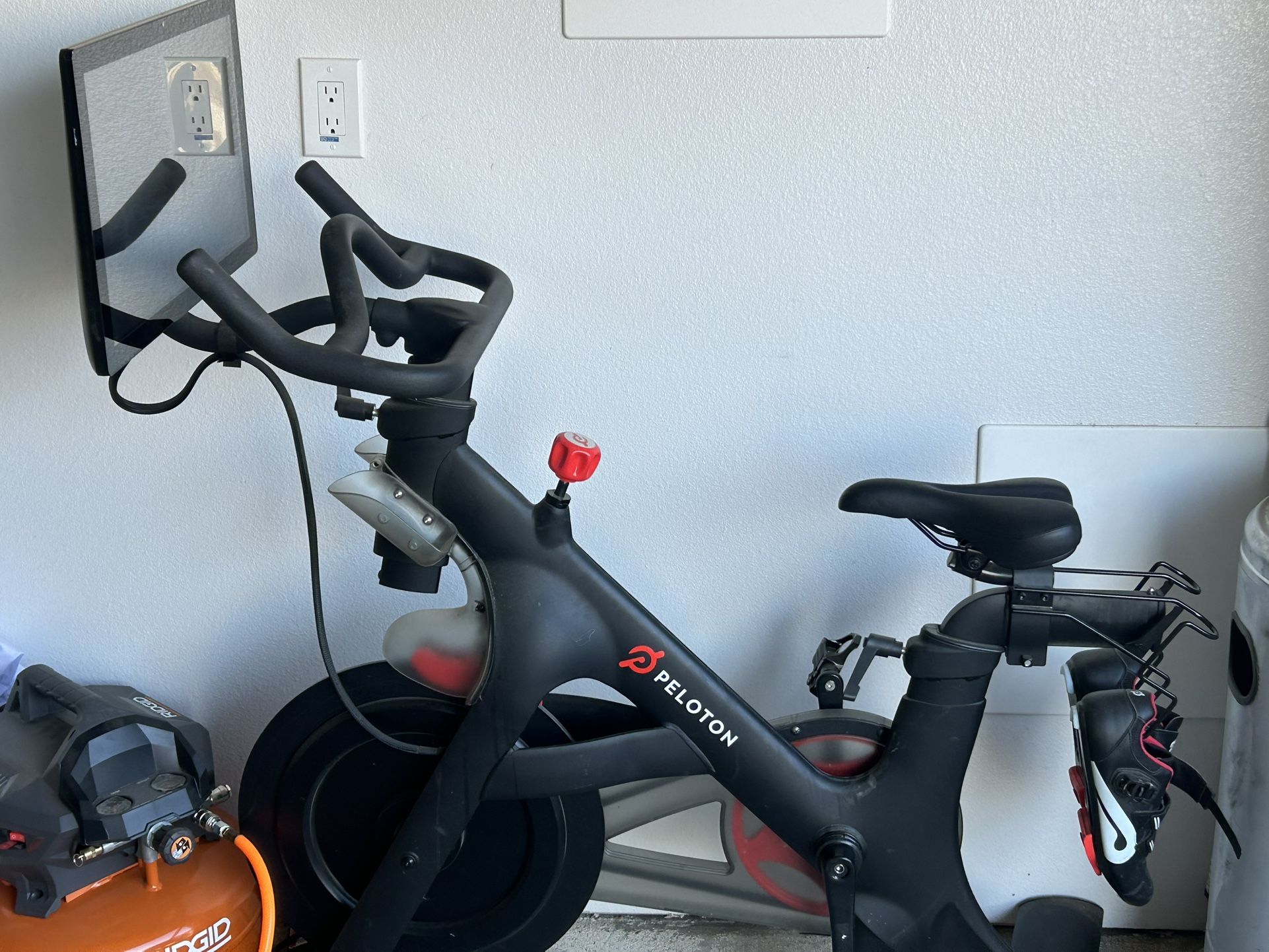 Peloton Bike