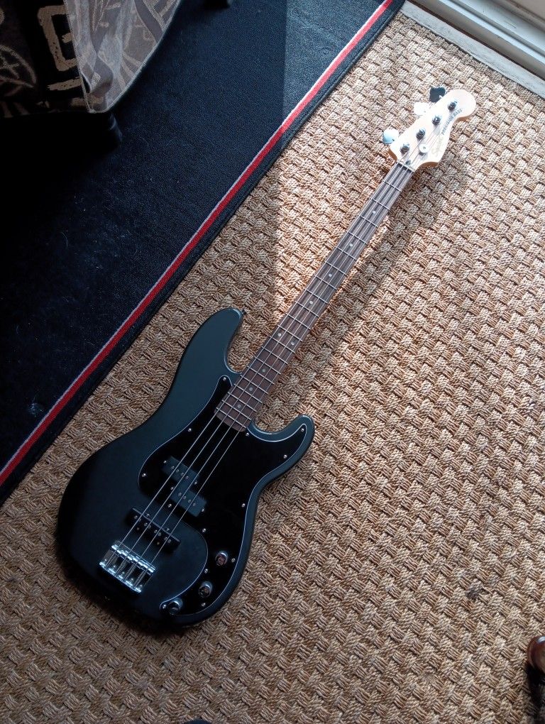 Squier Precision PJ Bass Guitar - Affinity Series