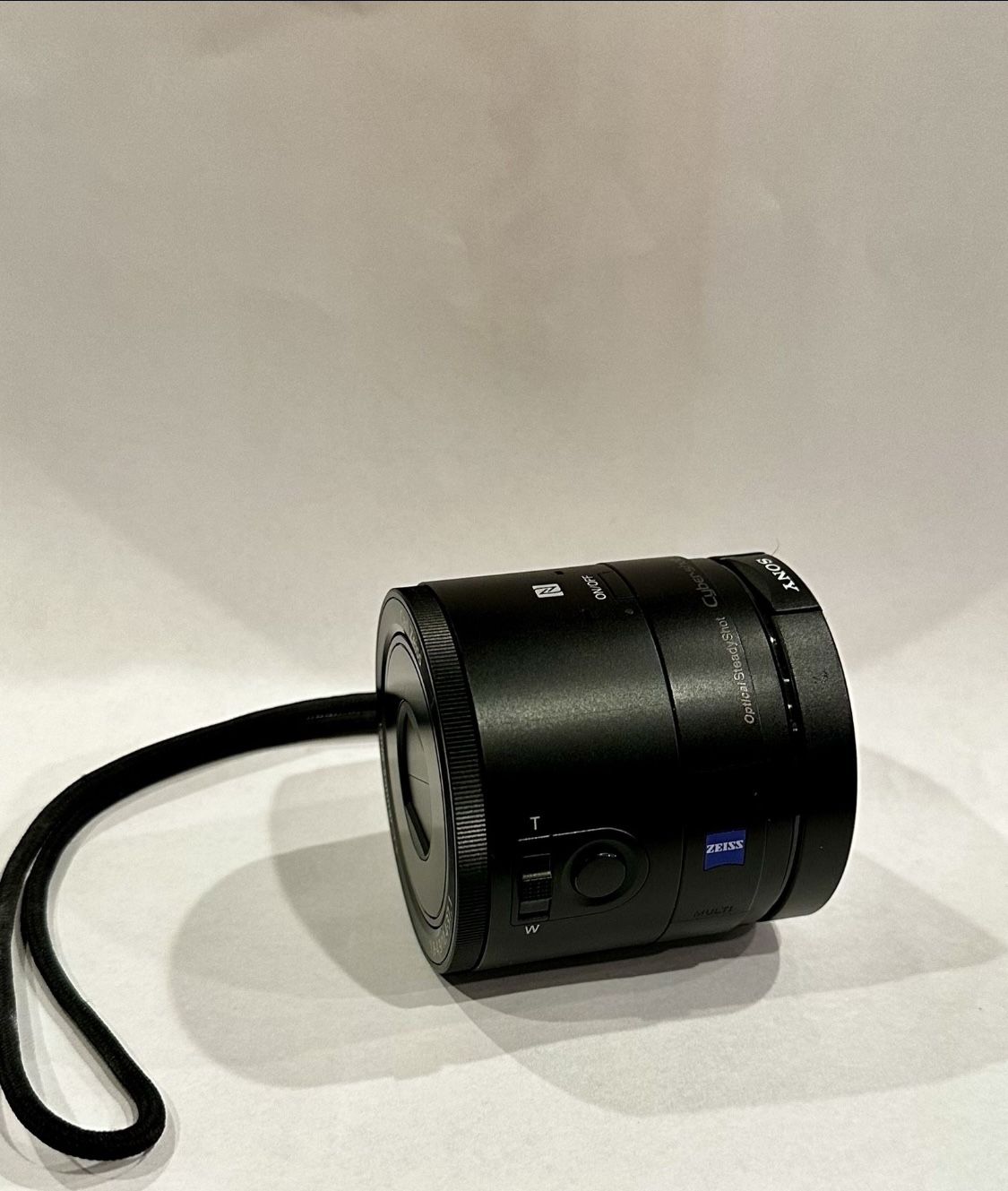 Sony Cyber-Shot DSC-QX100 20.2MP Digital Camera $155 Obo Smart Phone Mount
