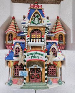 Lemax Gingerbread Palace