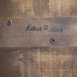 Price Drop‼️ Vintage Ethan Allen China Cabinet 