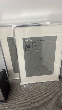 2 Picture frames