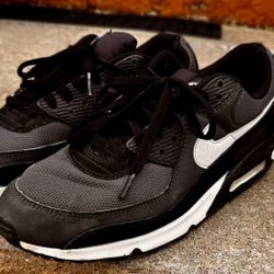 2 pairs of Men’s running shoes Nike air max and adidas size 10.5