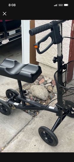 Knee Scooter