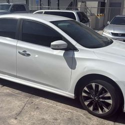 2017 White Nissan Sentra