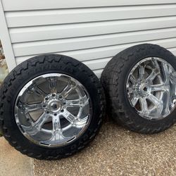 8 Lug 22” Wheels