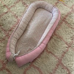 Baby Snuggle Pod- Like Dock A Tot