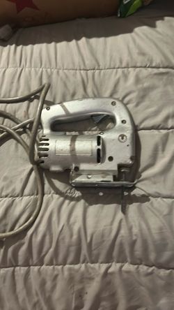 VINTAGE. BLACK & DECKER JIG SAW