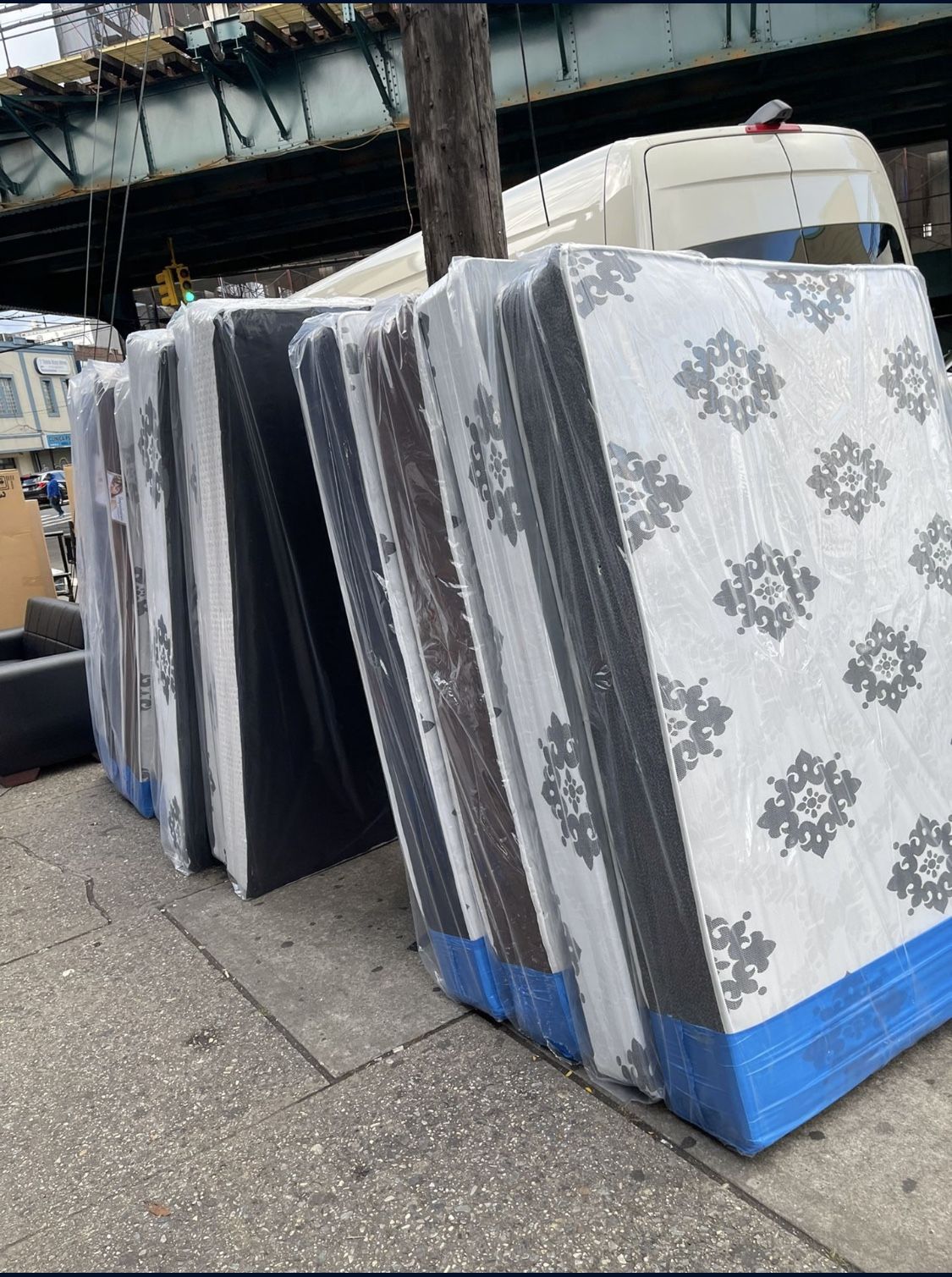 Mattress Queen Full Twin Size We Deliver !