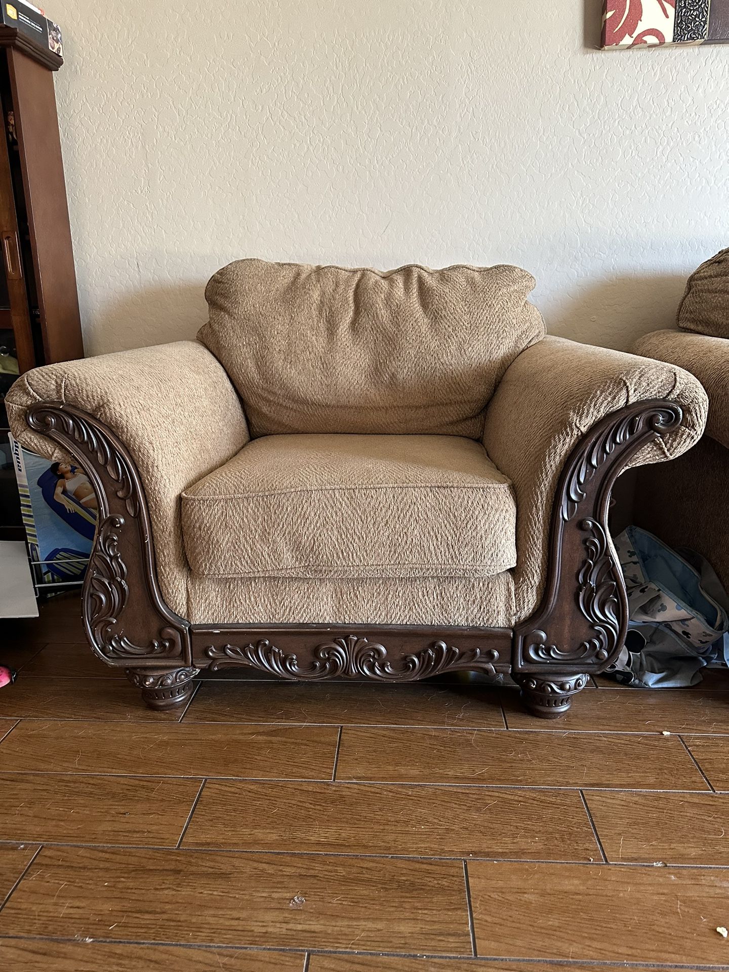 Single Arm Chair for Sale in Peoria, AZ OfferUp