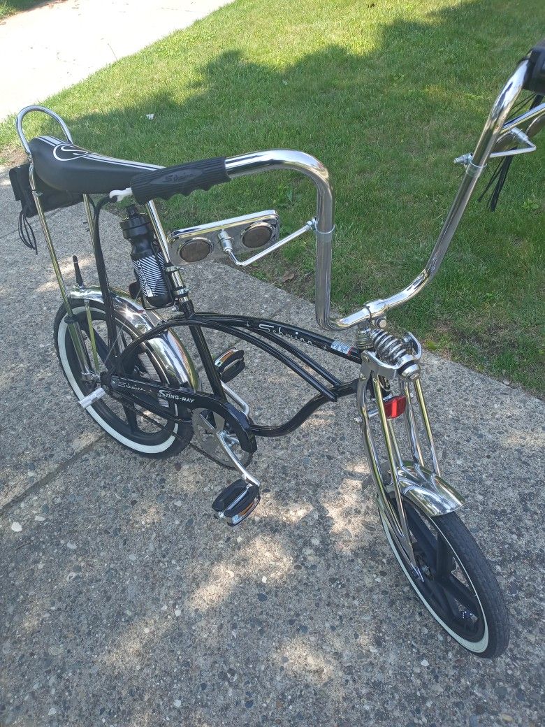 CUSTOM SCHWINN STINGRAY REISSUE
