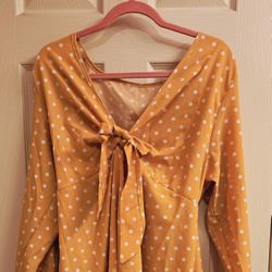 YELLOW DRESS/ RED SWEATER