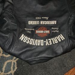 Women's Small Leather Harley Davidson Jacket 50.00 