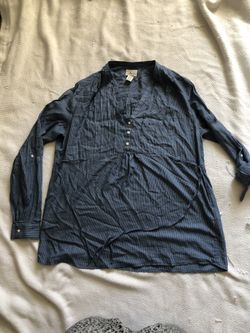 Ladies Levi’s shirt