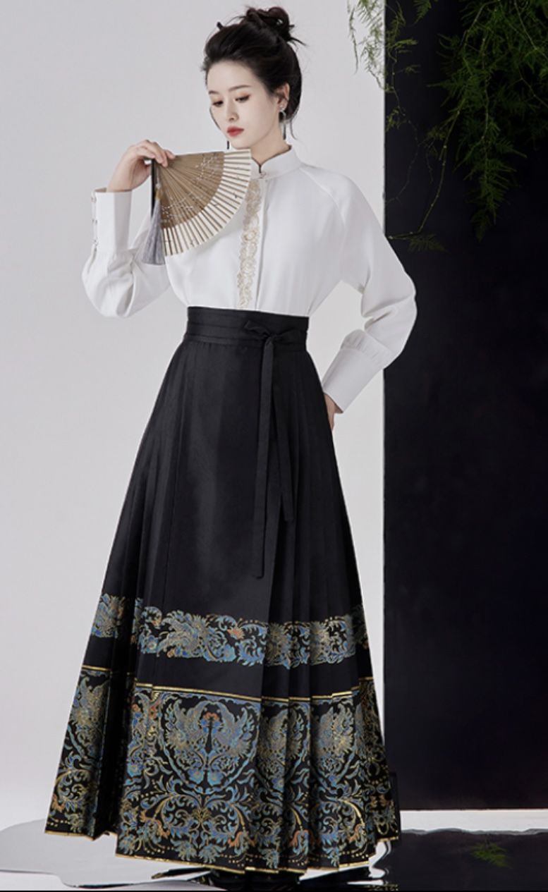 Fashional Chinese Horse Face Ma Mian Skirt