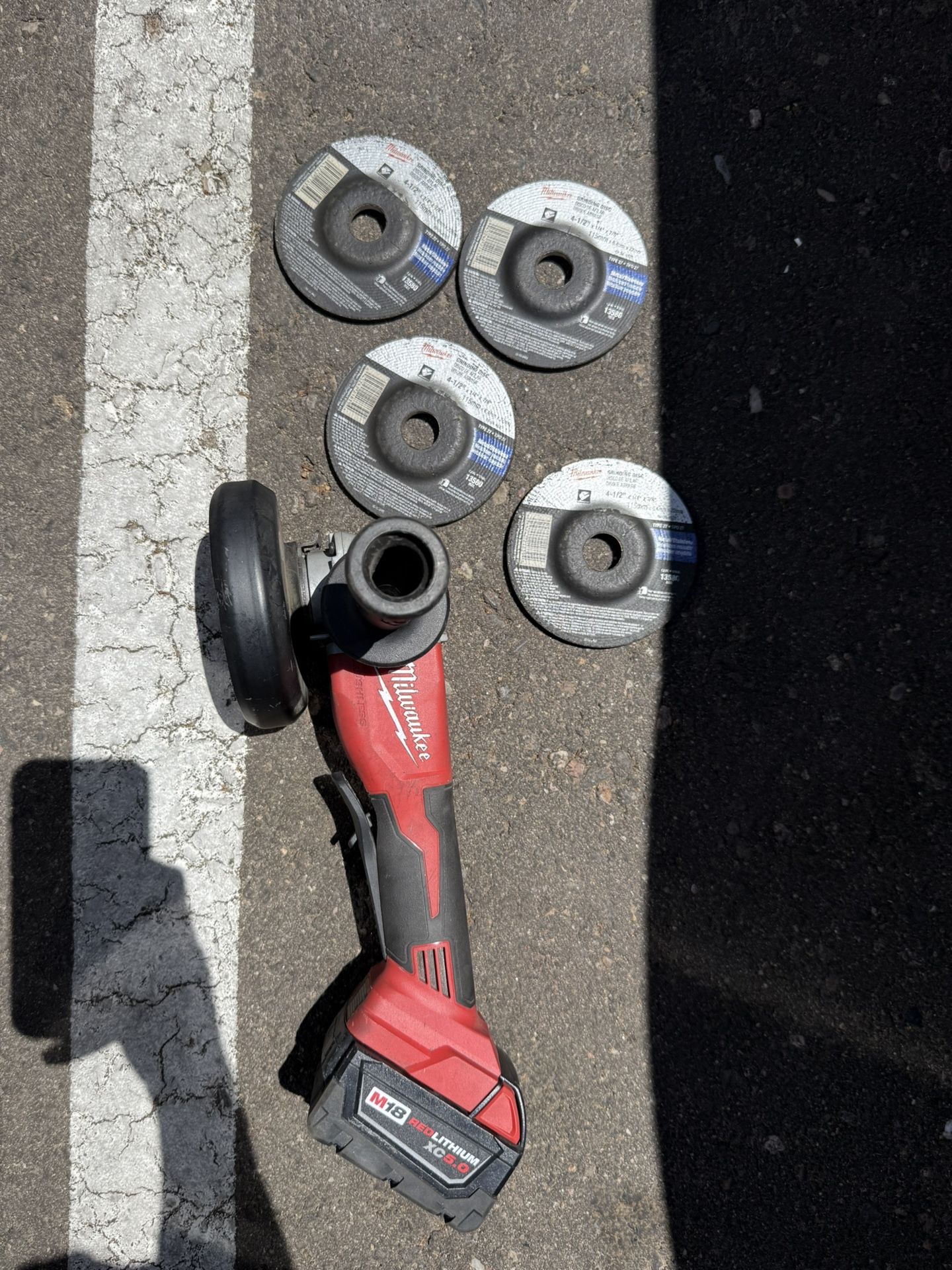 Milwaukee Grinder