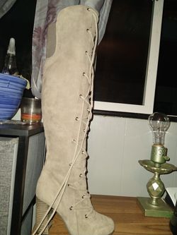 New Vince Camuto Size5.5 Designer Suede Knee High Lace up Boots