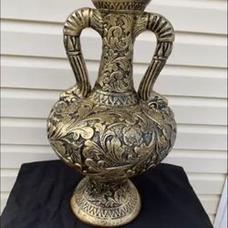 2 Handled Vase Statue