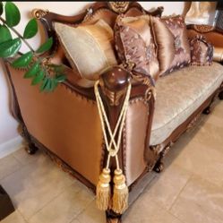 Acme Living Room Set With Chaise