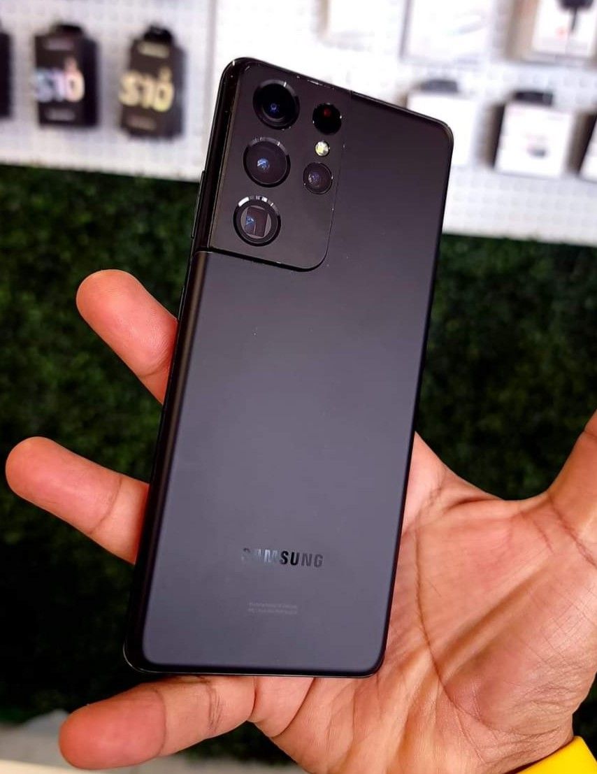 Samsung Galaxy S21 Ultra , Factory Unlocked, Excellent Condition Like New