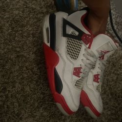 Jordan 4