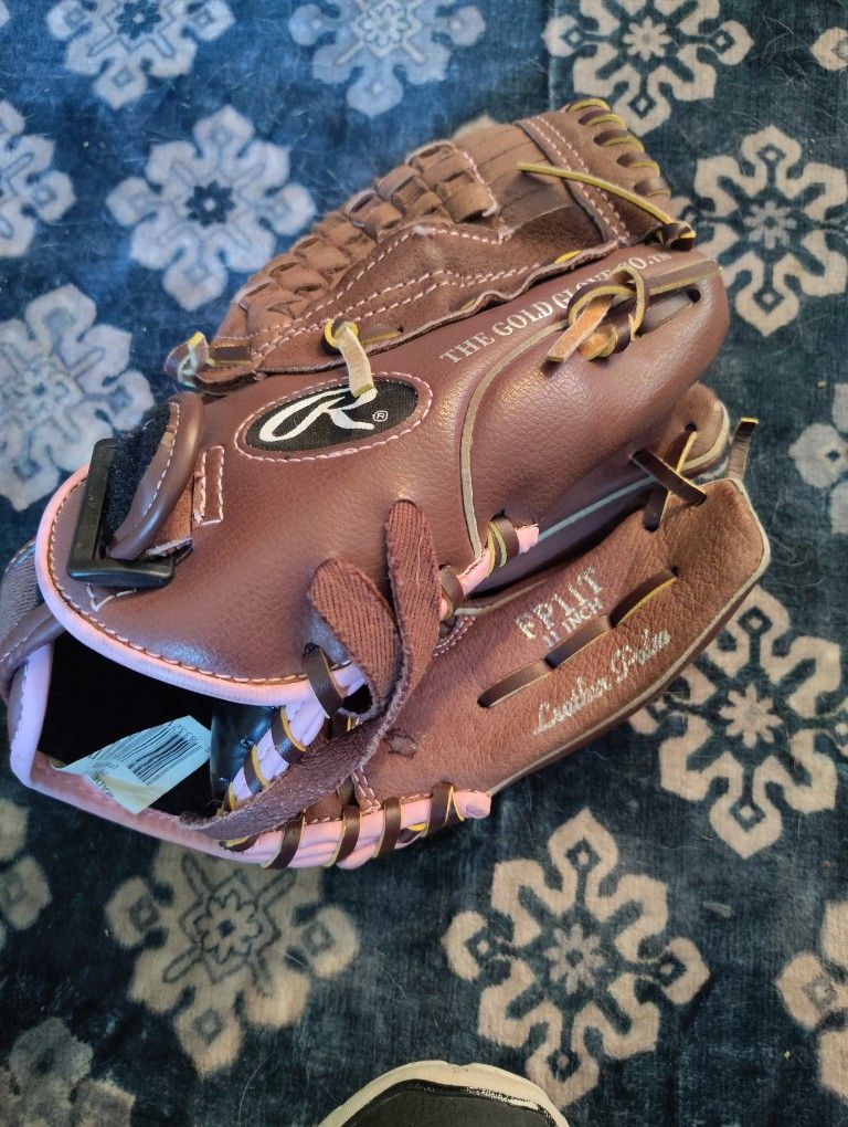 Rawlings Baseball Glove