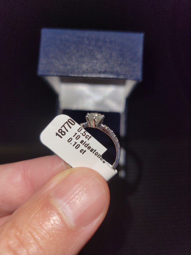 Diamond Engagement/Wedding Ring
