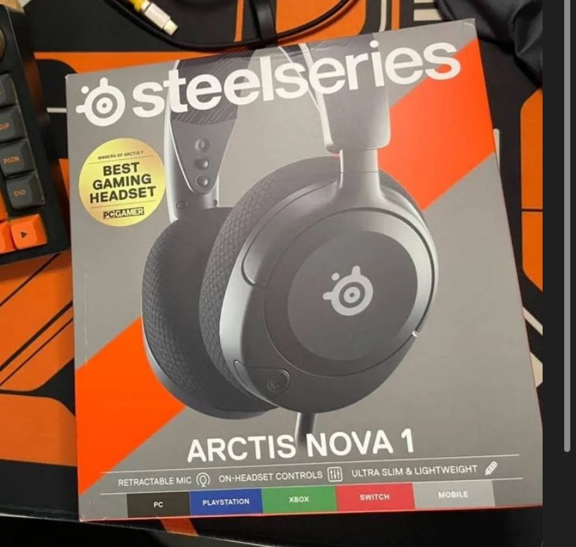 Steelseries Arctic Nova 1 Headphones
