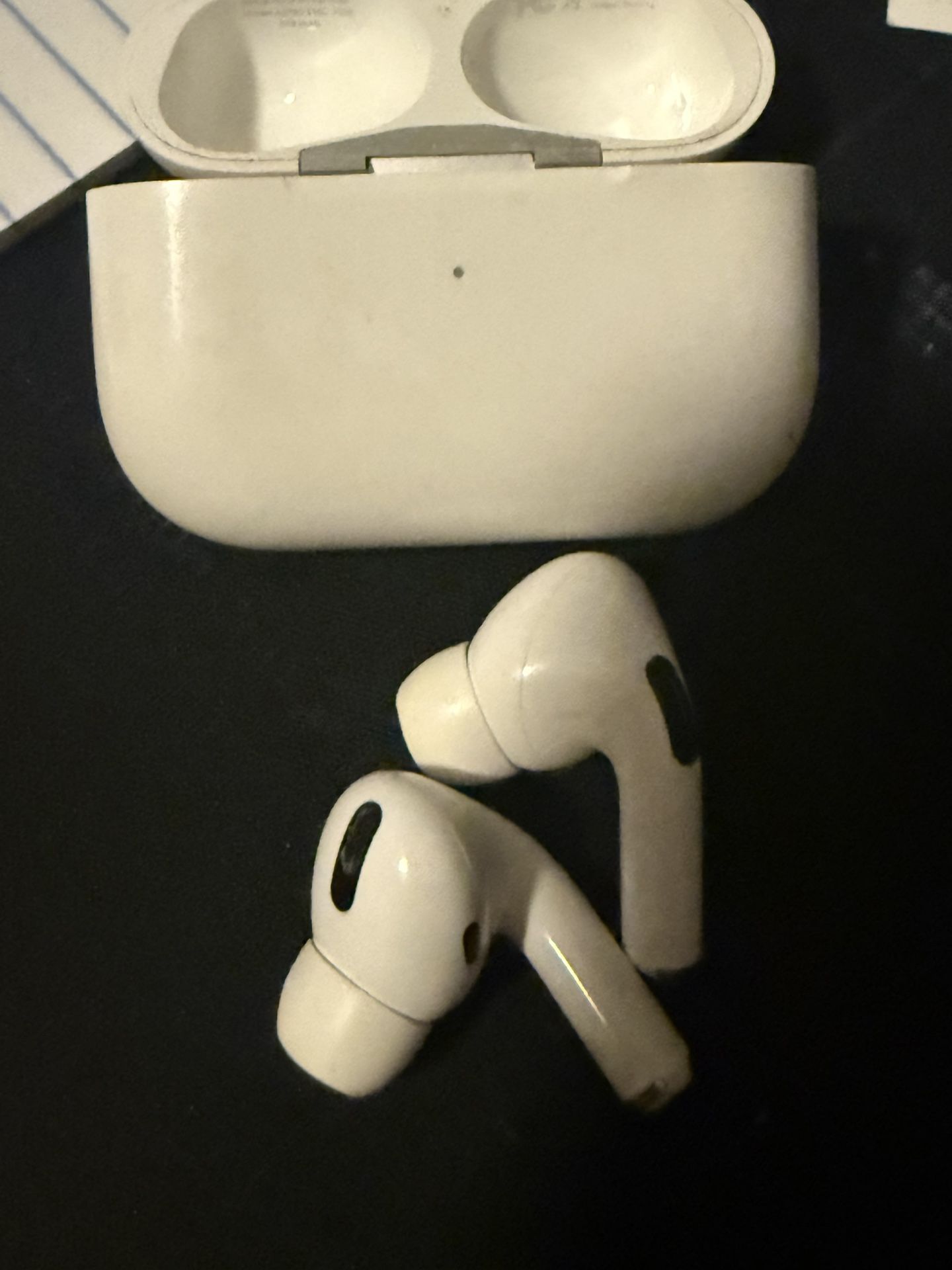 AirPod Pro 1st Gen With Charging Cord
