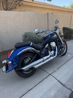 2006 Vulcan 900 Cruiser Motorcycle