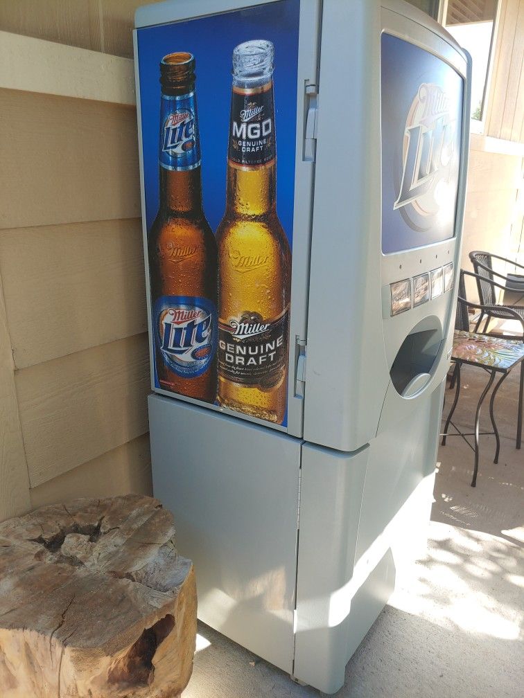 Vending Machine Skybox Maytag for Sale in Denver, CO OfferUp