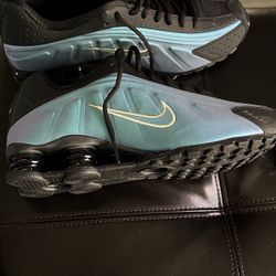 Nike Shox R4 