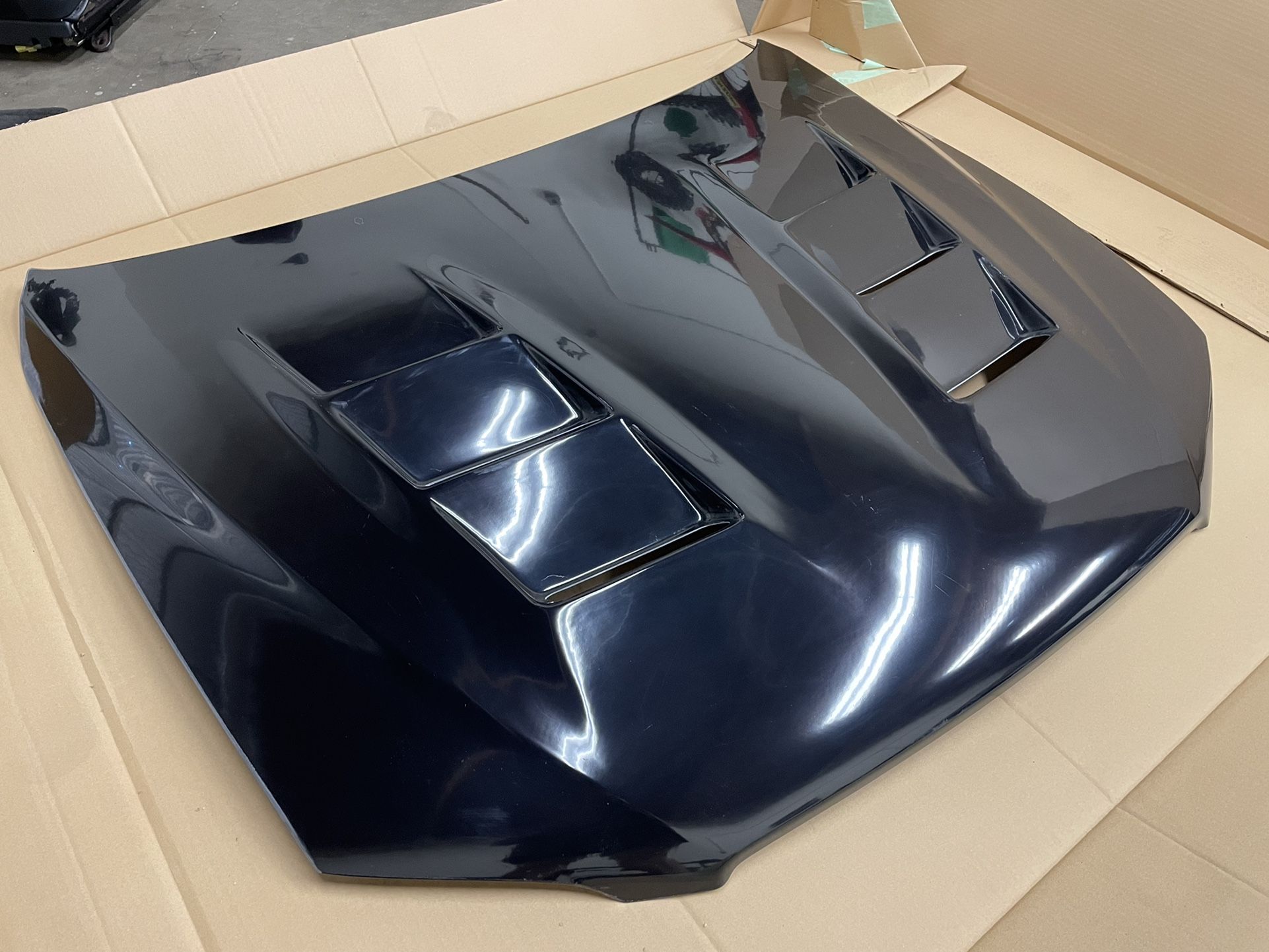 Lexus Is300 Vented Hood