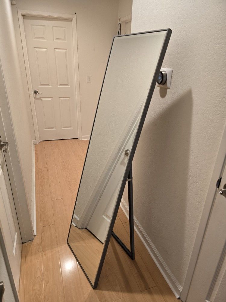 Modern Easel Floor Mirror – Stylish Full-Length Accent Piece