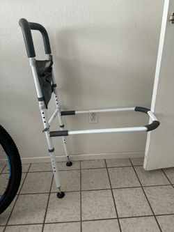 Adjustable Bed Assist Rail with Storage Pouch and night light