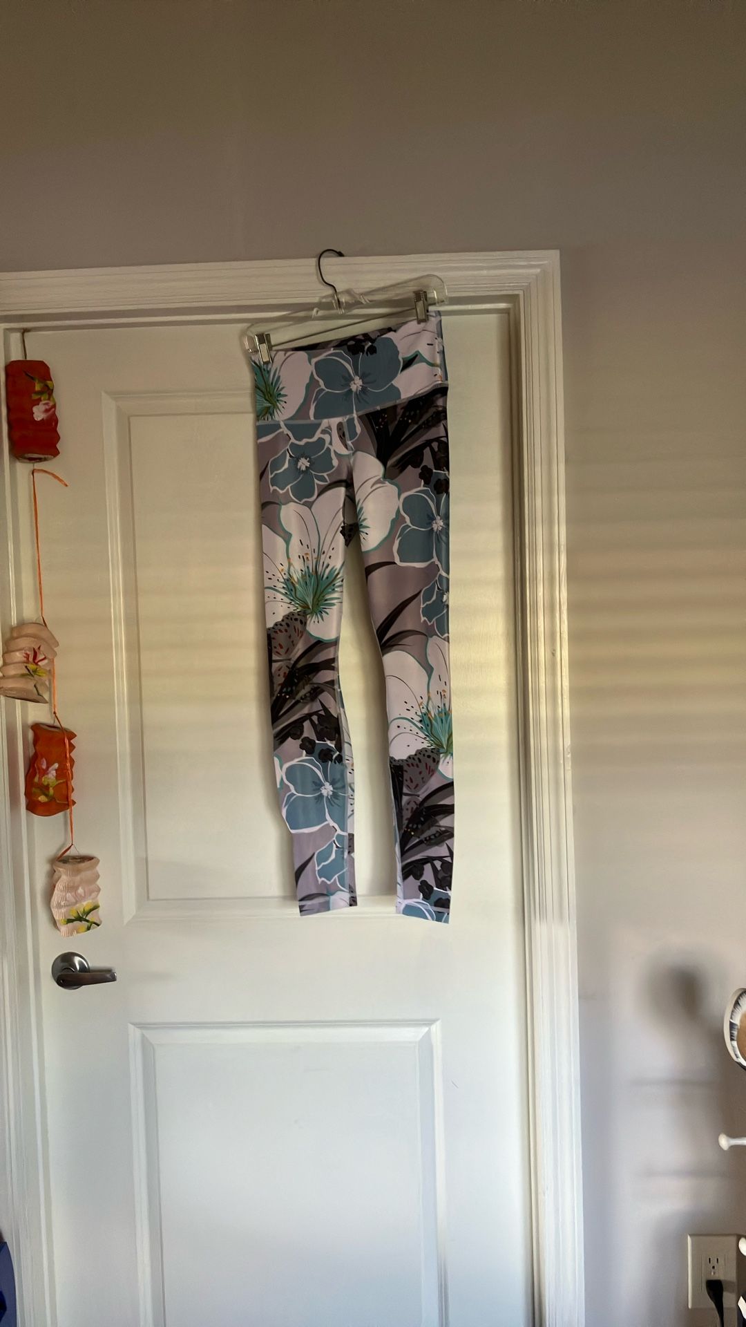 New Xtra Long Pants Floral/ Butterfly White Black Aqua Small Extra. Long