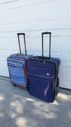 Carry on luggage $35 for both pick up only bonanza and lamb