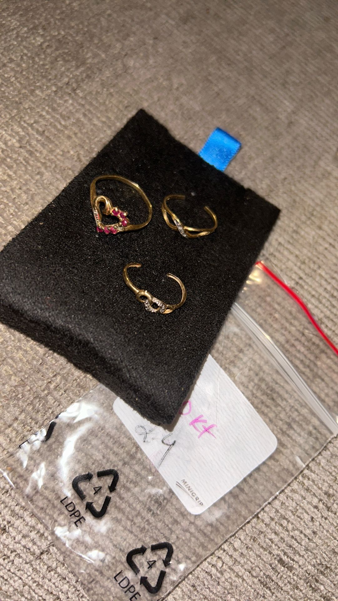 9.5 grams 14k. and 2.4 10k. All tested usable and. scrap hold