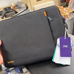 tomtoc Laptop Sleeve (brand new)
